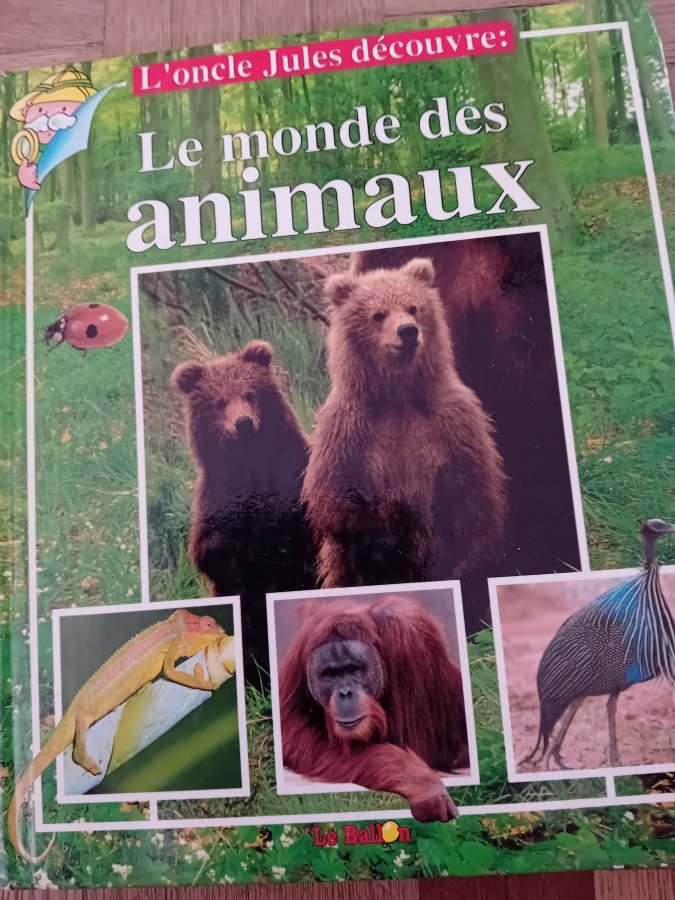 Illustration de Livre Le monde des animaux