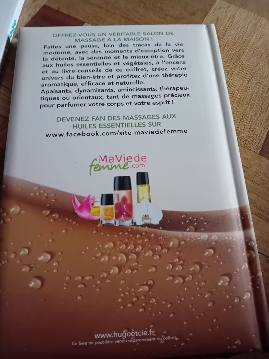 Illustration de Livre massage aux huiles essentielles