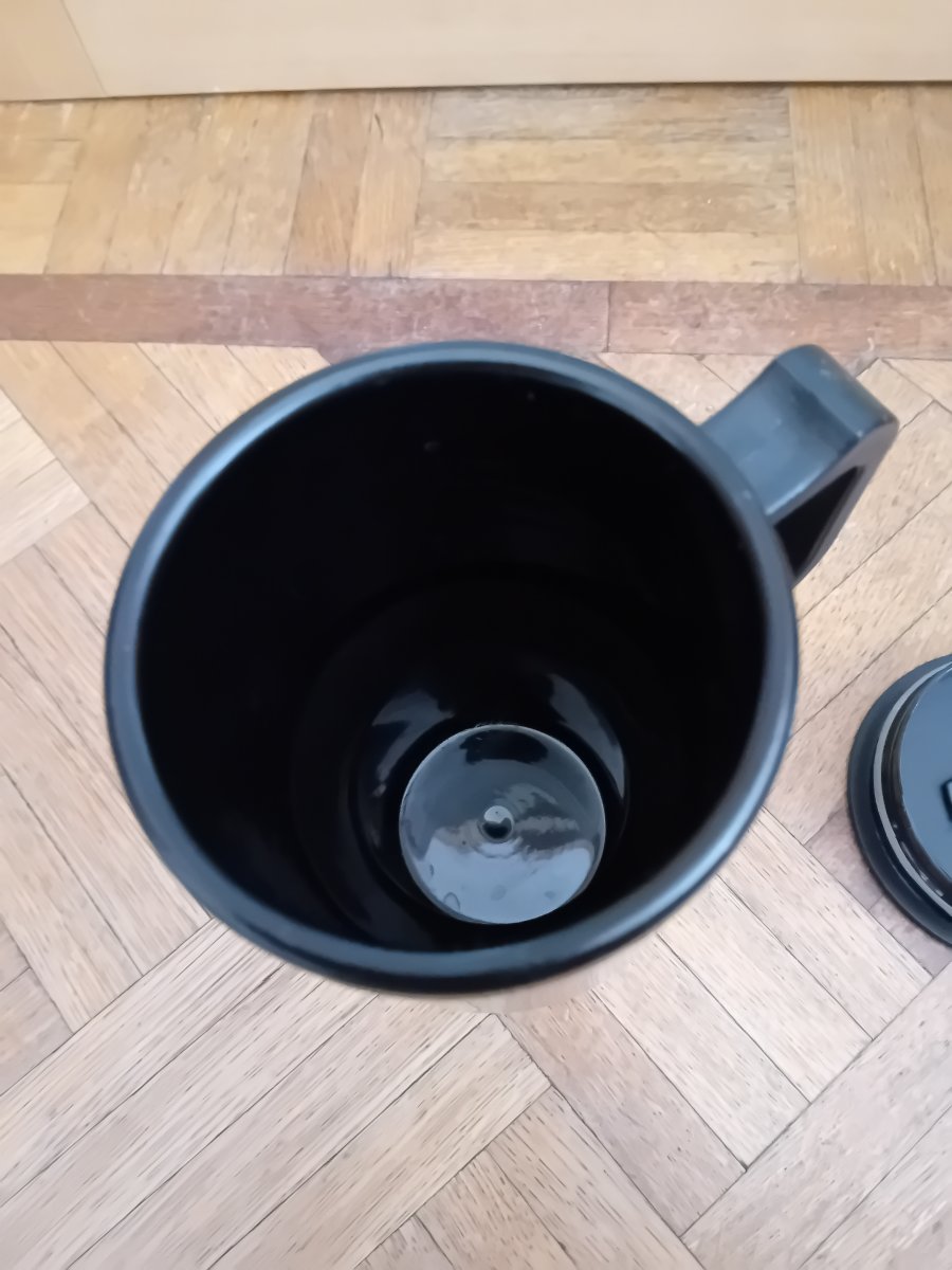 Illustration de Tasse de voyage