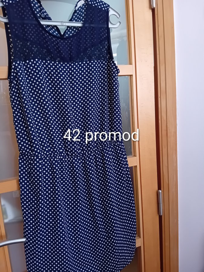 Illustration de Robe 42