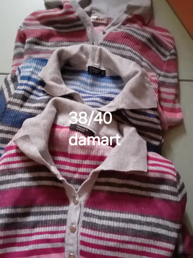 Illustration de Pull 38 / 40 Damart
