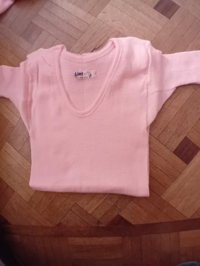 Illustration de Sous vêtements en laine small/ medium