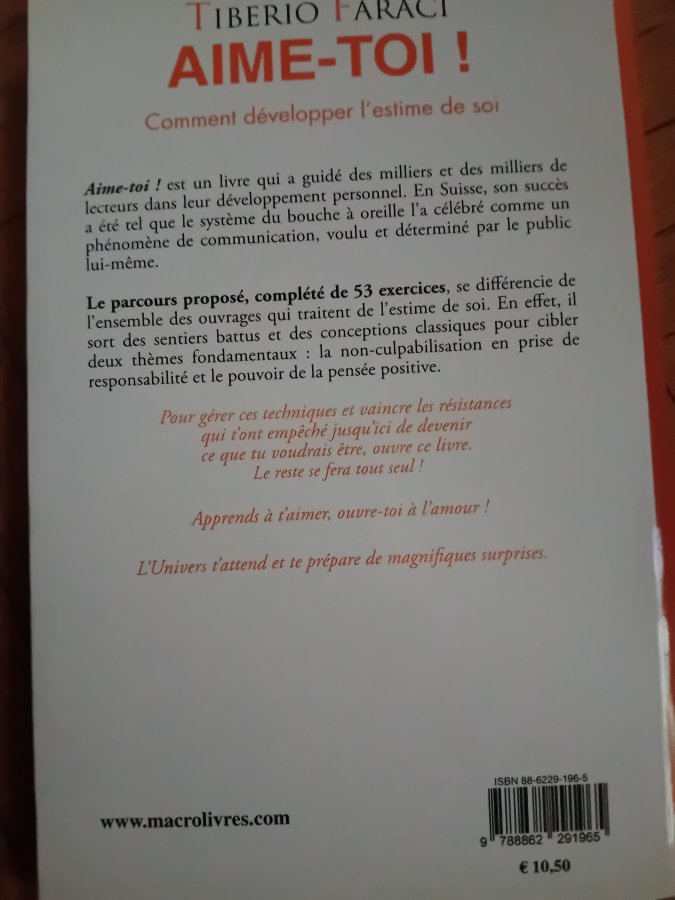 Illustration de Livre aime toi comment développer l estime de soi