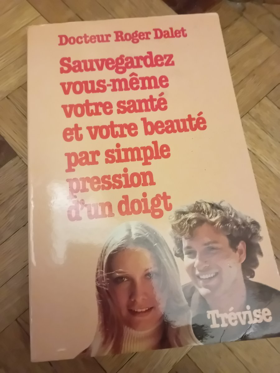 Illustration de Livre santé ( par pression d un doigt