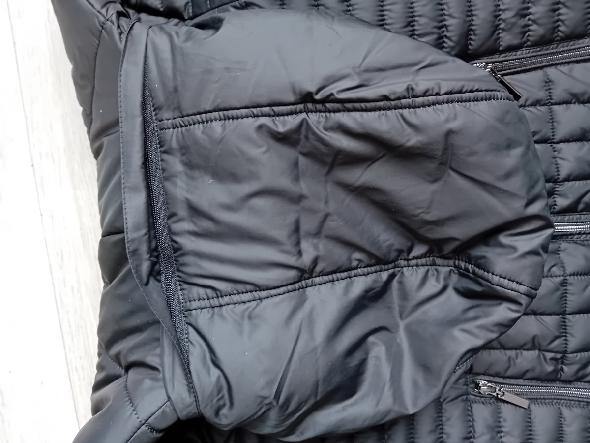 Illustration de Veste hiver femme medium