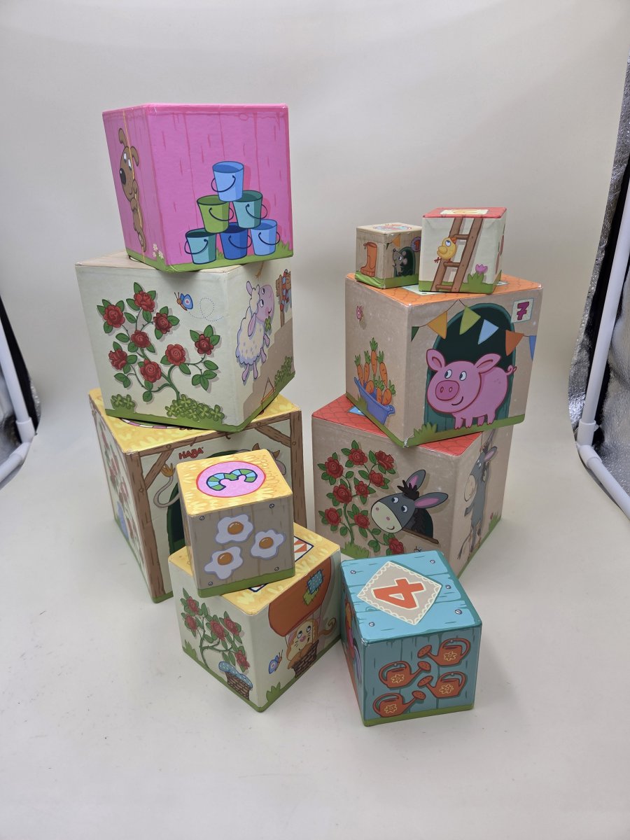 Illustration de Cubes à empiler