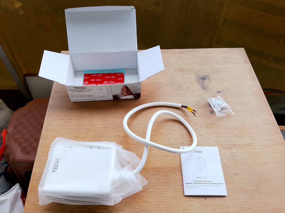 Illustration de Thermostat connecté pour des radiateurs électriques