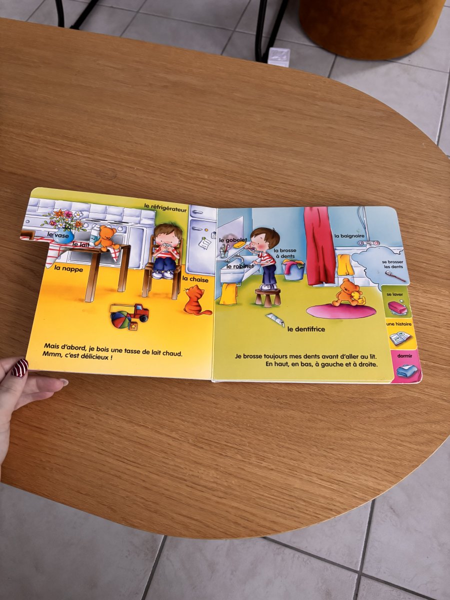 Illustration de Livre cartonné enfant 