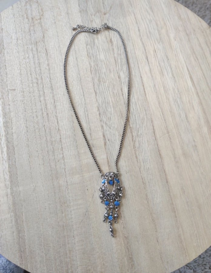 Image Collier argenté et bleu