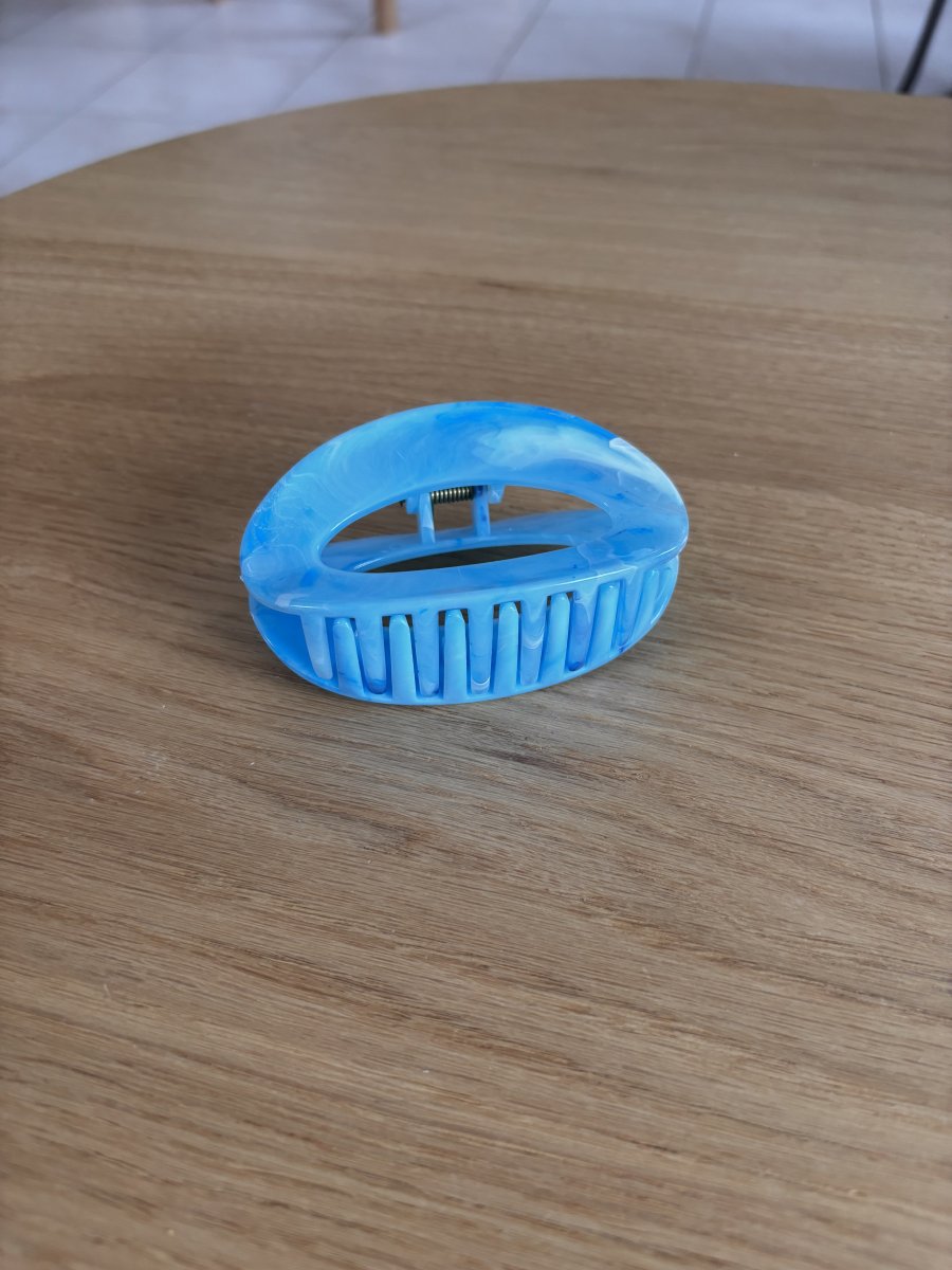 Image Grande pince à cheveux neuve