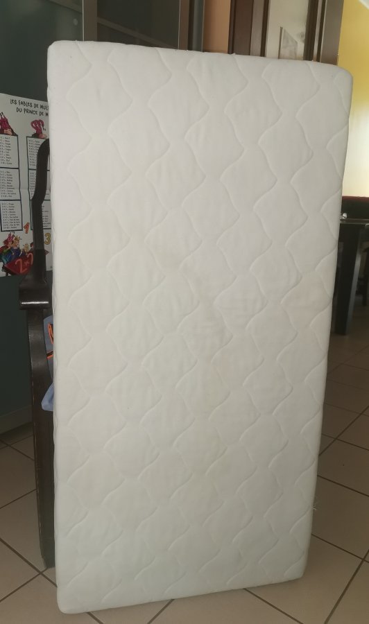 Illustration de matelas enfant Leen &Baker 120cmx60x 15 hauteur 