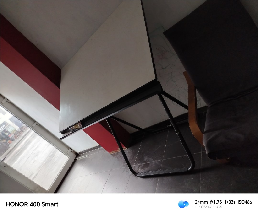 Illustration de Table d'architecte