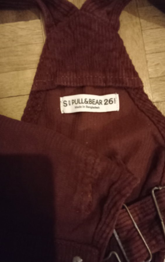 Illustration de Vêtements enfants 11 A 13 ans