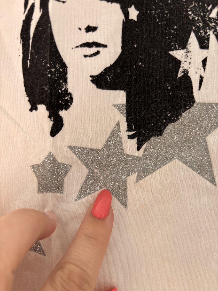 Illustration de T-shirt taille S