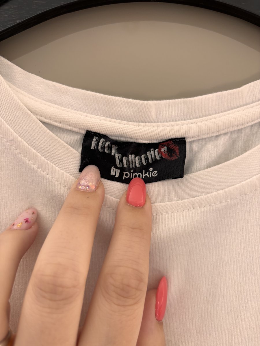 Illustration de T-shirt taille S