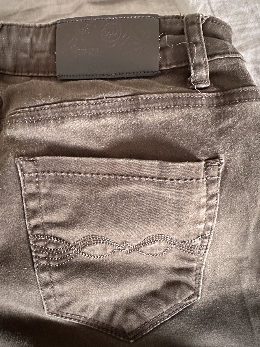 Illustration de 2 jeans xs 