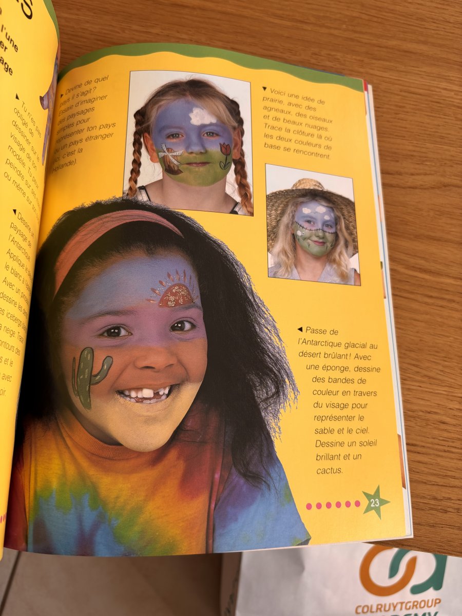 Illustration de Livre maquillage enfants