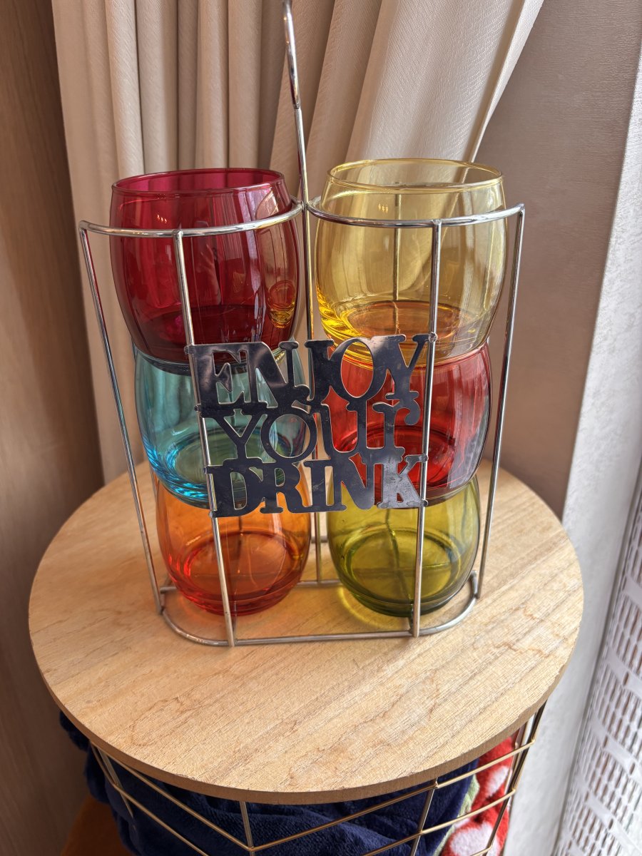Illustration de Porte-verres ou tasses Maison du Monde
