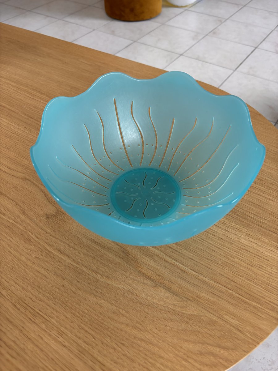 Illustration de Passoire turquoise