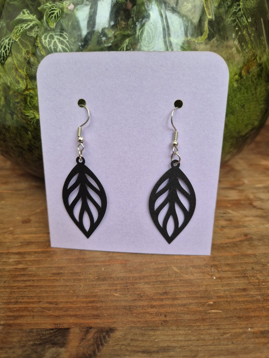 Illustration de Boucles d’oreilles en papier cartonné  deco 