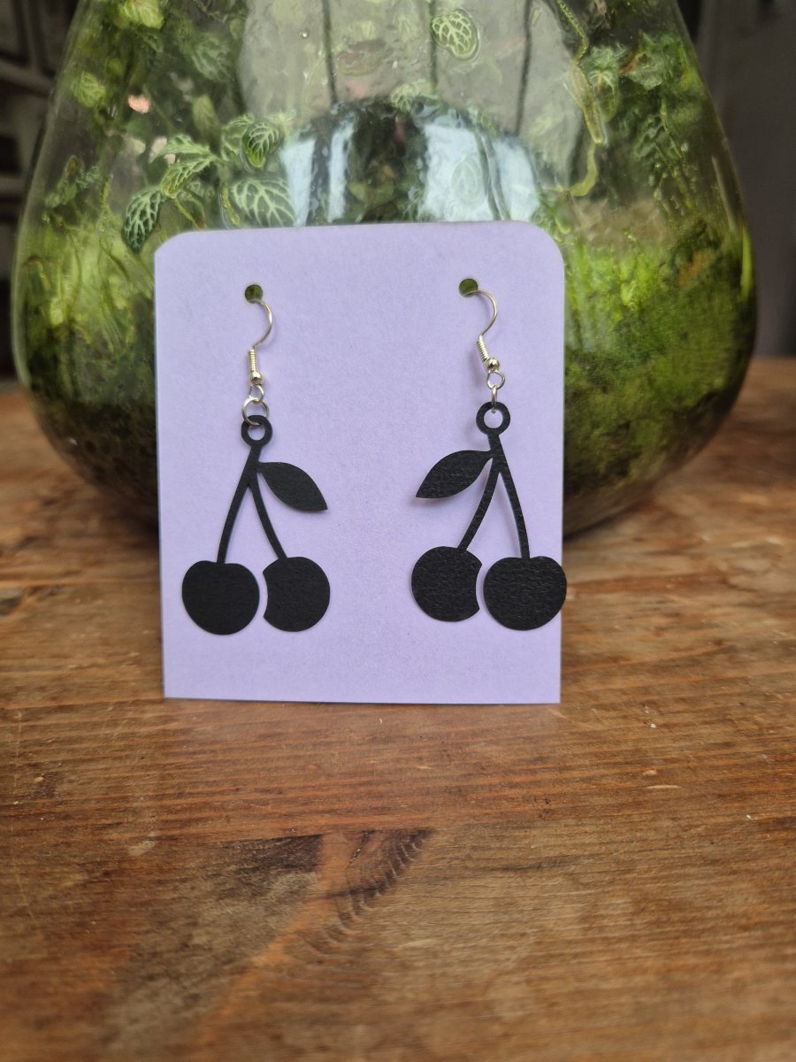 Illustration de Boucles d’oreilles en papier cartonné.  Cerise 