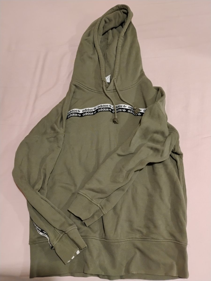 Illustration de Pull adidas vert taille 40