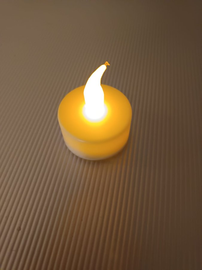 Illustration de Lot de bougies chauffe plat 