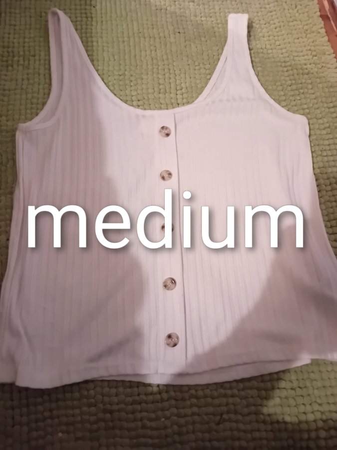 Illustration de Top / blouse femme  ( blanc 