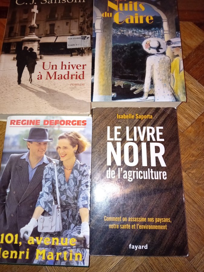 Illustration de Livres