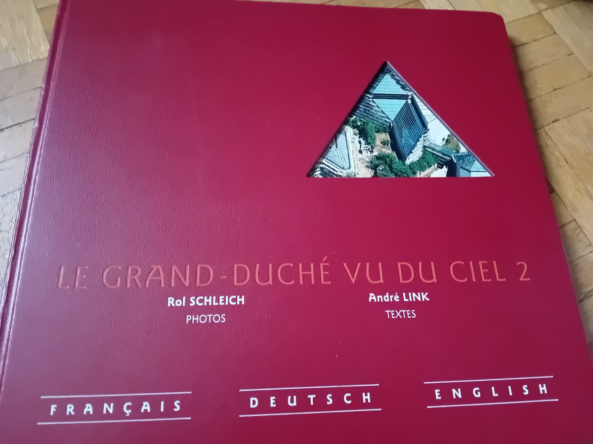 Illustration de Livre le grand duché vu du ciel