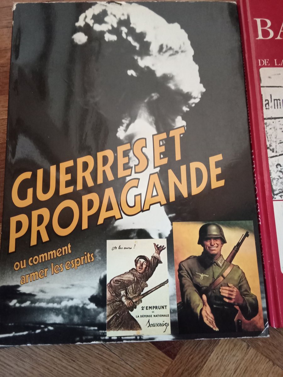 Illustration de Livre sur la Guerre Bastogne 44 / guerre et propagande