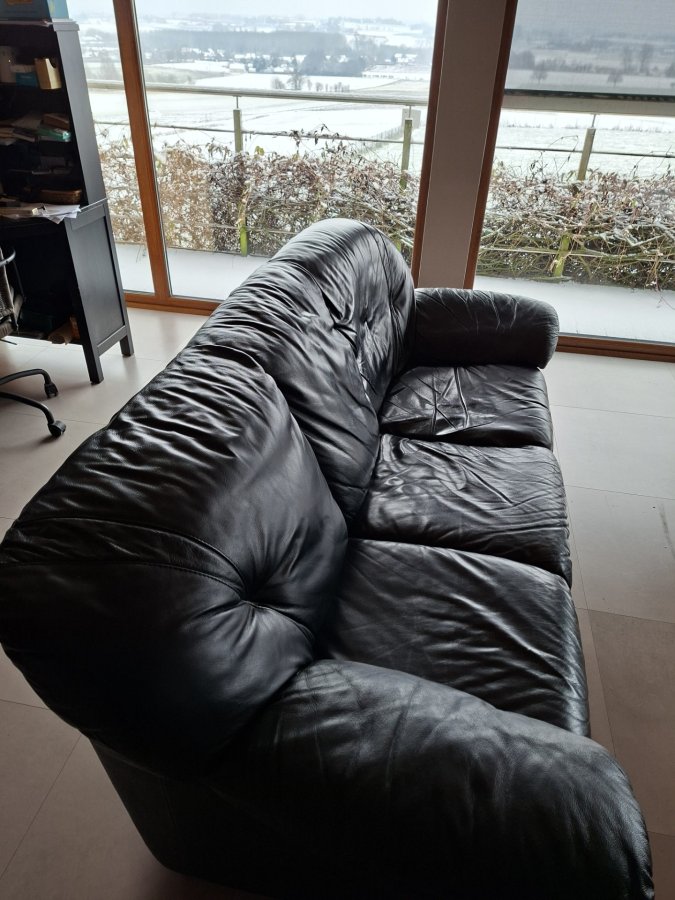 Illustration de canapé 3 places 