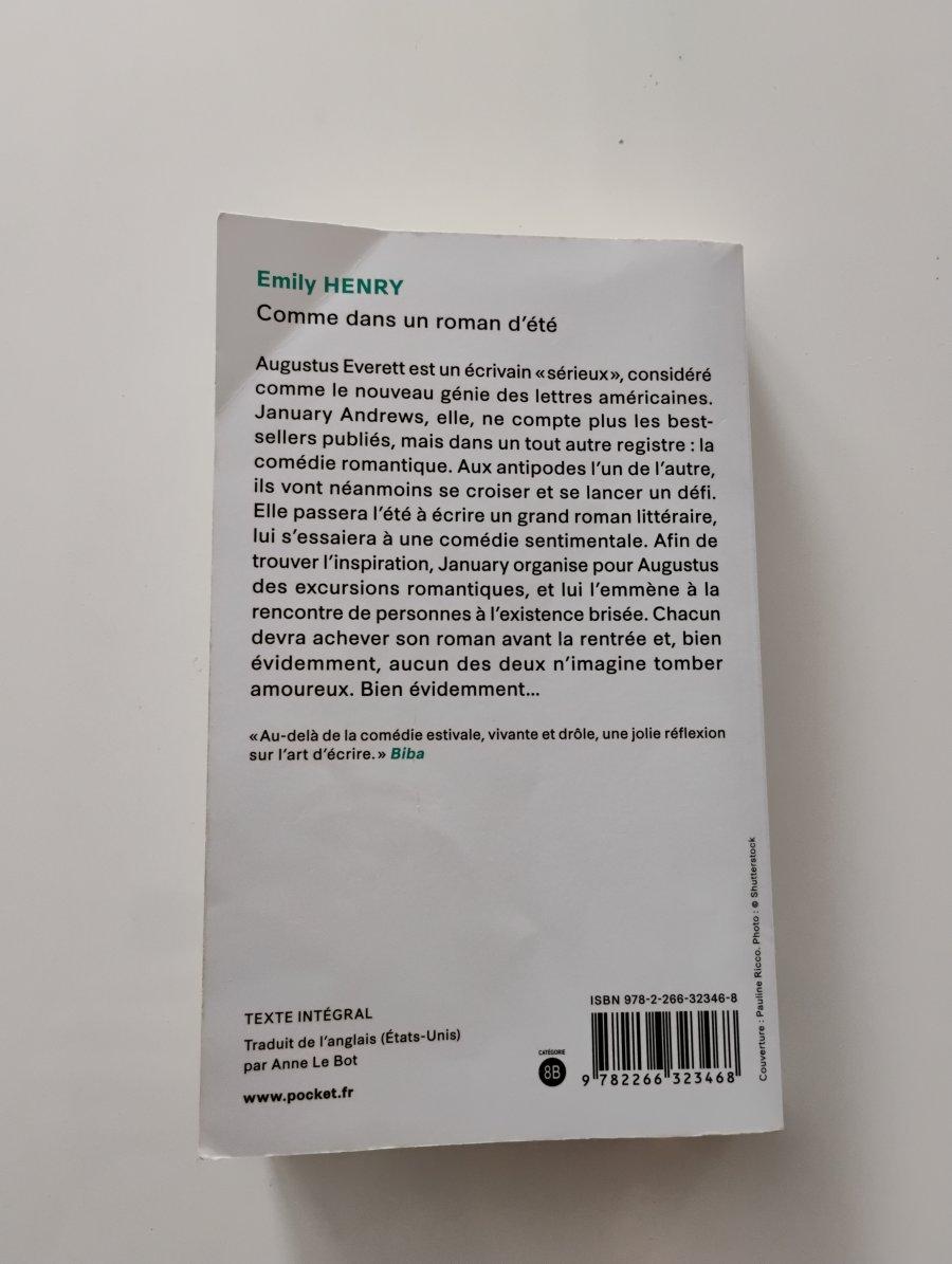 Illustration de Comme dans un roman d'été - Emily Henry 