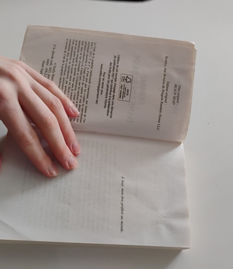 Illustration de Comme dans un roman d'été - Emily Henry 