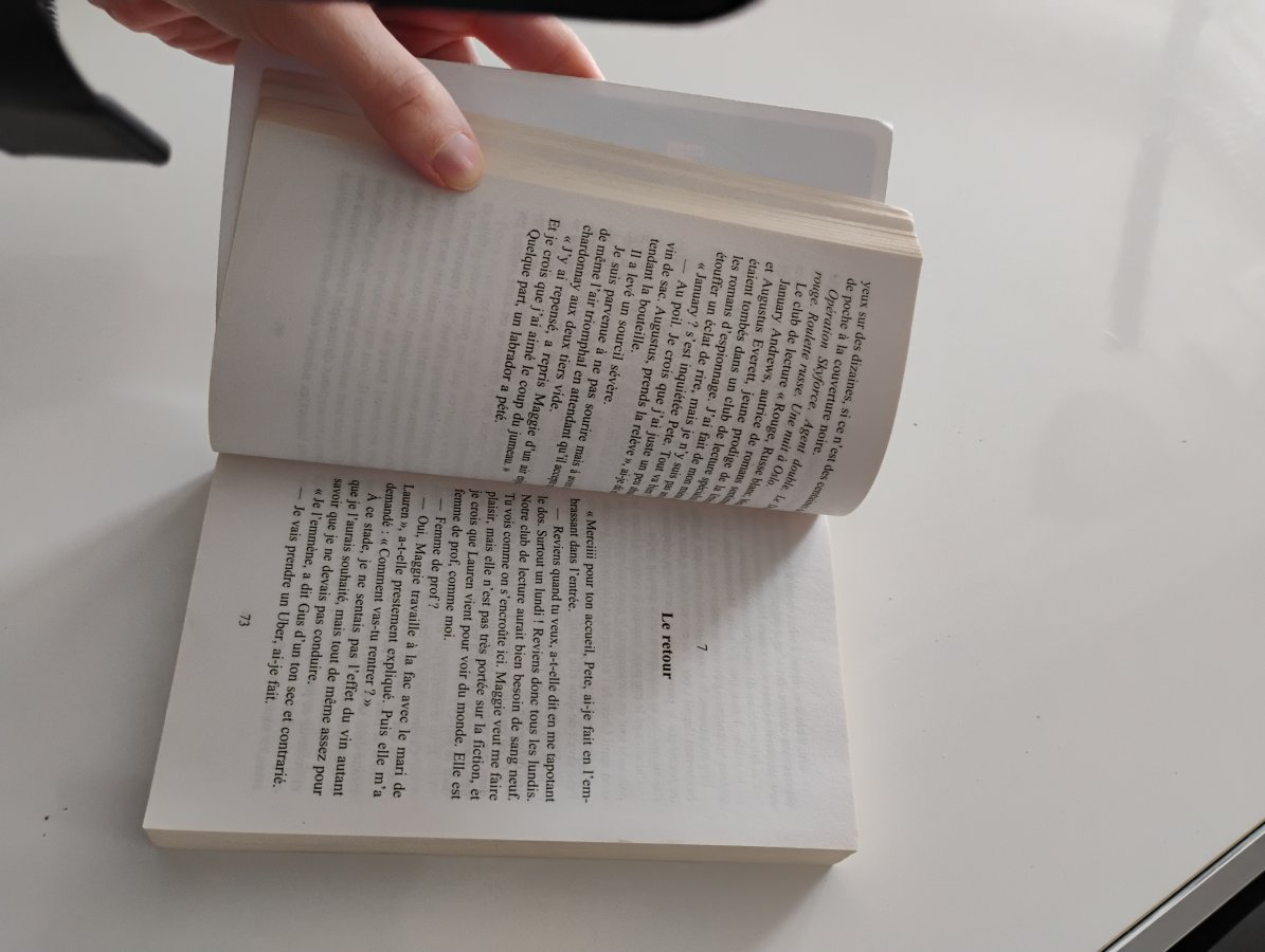 Illustration de Comme dans un roman d'été - Emily Henry 