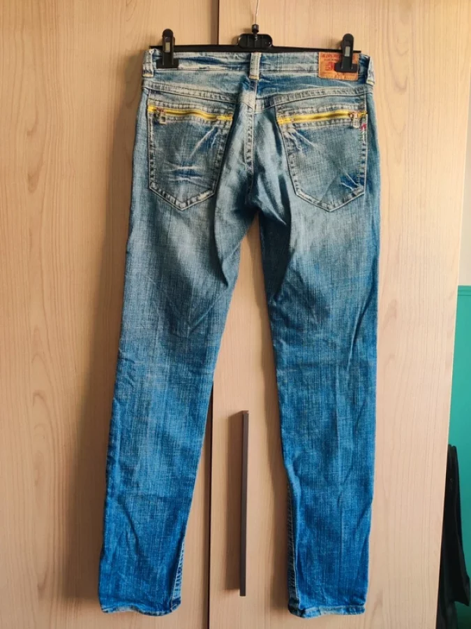 Illustration de Pantalon jeans Replay & Sons
