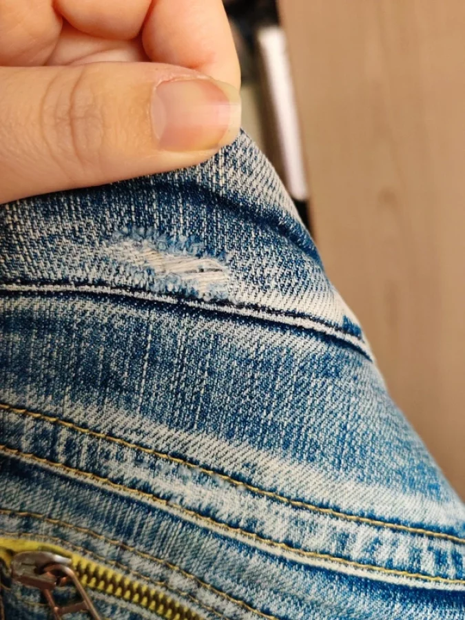Illustration de Pantalon jeans Replay & Sons