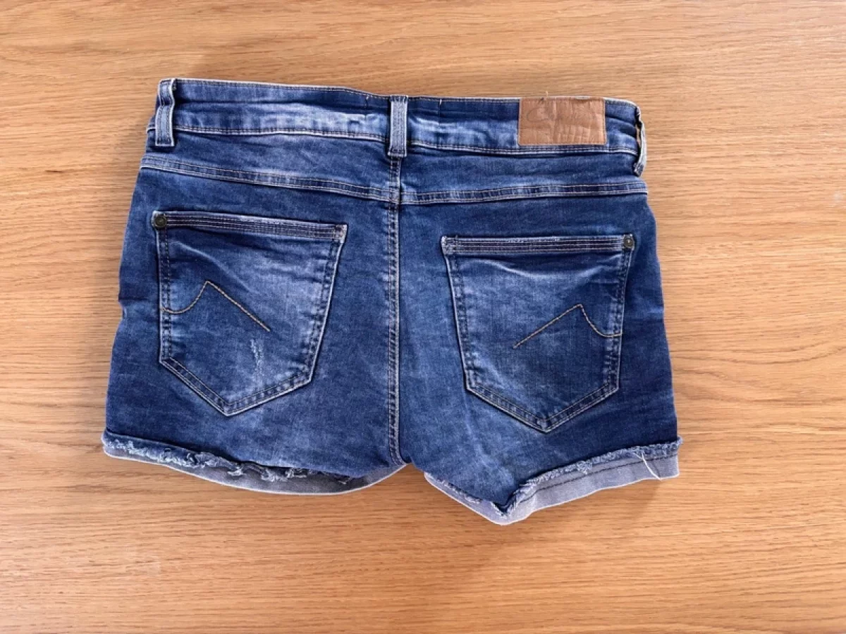 Illustration de Short en jeans