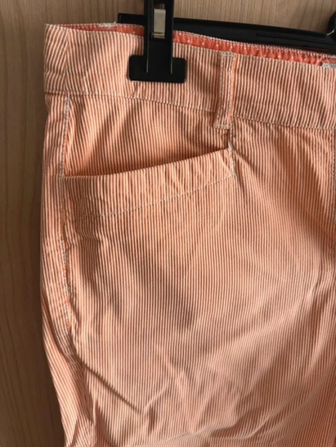 Illustration de Pantalon d’été ligné