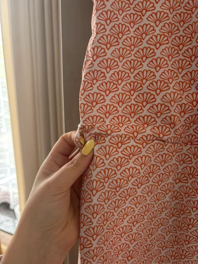 Illustration de Robe d’été décolleté en V (parfaite grossesse aussi)