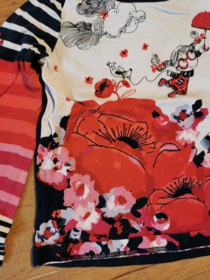 Illustration de T-shirt longue manche