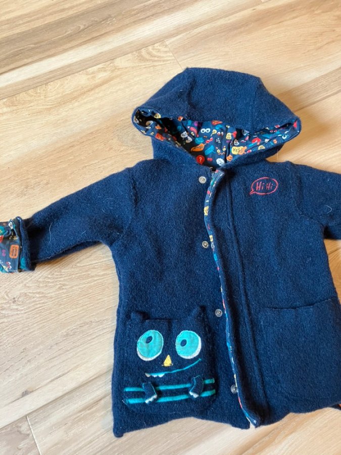Illustration de Manteau laine