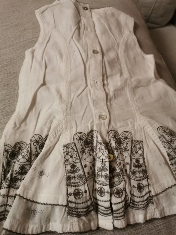 Illustration de Robe 86 cm