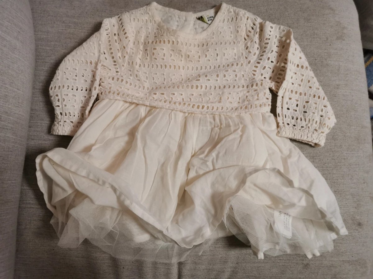 Illustration de Robe et gilet 68cm