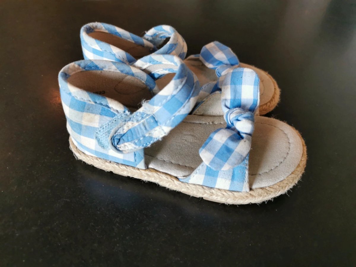 Illustration de Espadrilles vichy