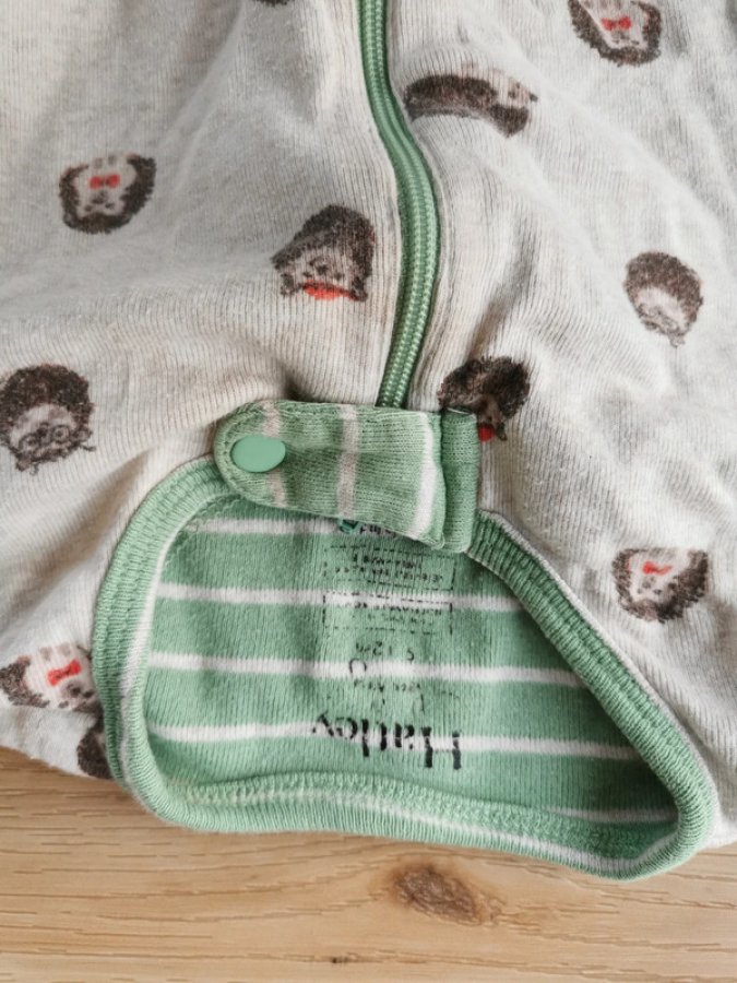 Illustration de Pyjama 9-12 mois