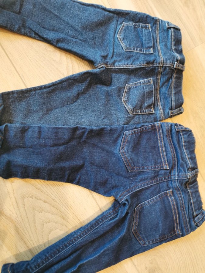Illustration de Lot de 2 jeans 80 cm