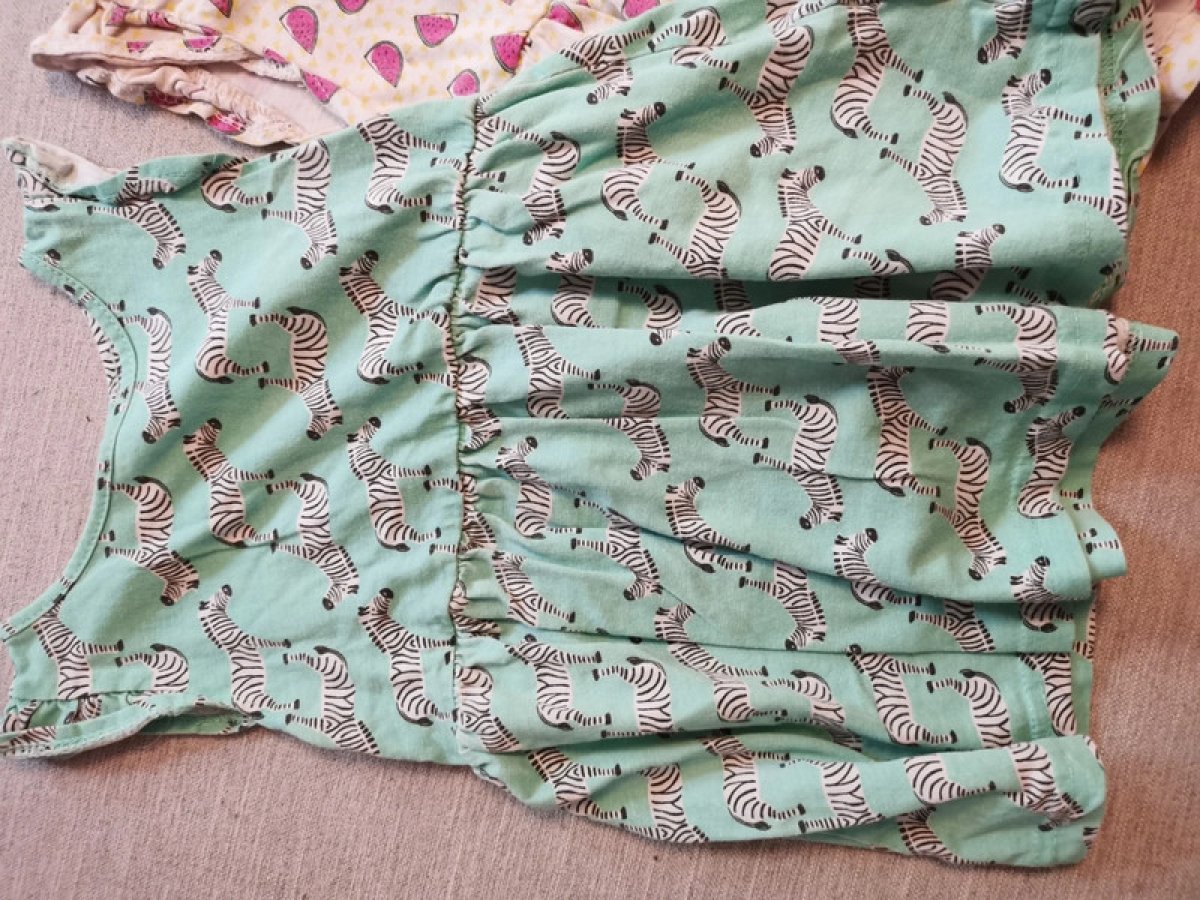 Illustration de Lot de 2 robes 92 cm