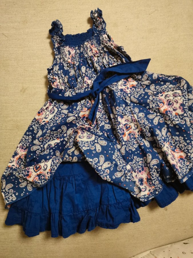 Illustration de Robe 3 ans