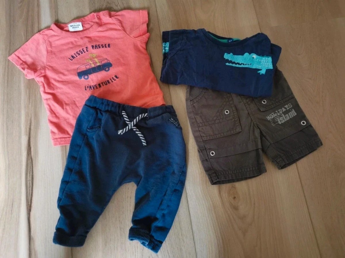 Illustration de Ensemble pantalon et t-shirt 